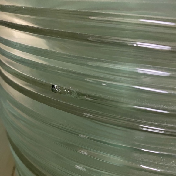 Clear glass dinner plates - Picture 3 of 6